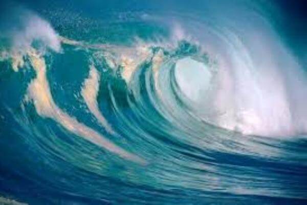 cómo se forman las olas del mar